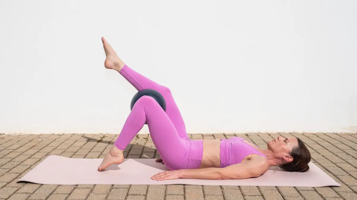 A Pilates instructor says these three exercises will strengthen your pelvic floor and lower abs