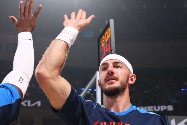 Alex Caruso, Thunder agree to 4-year, $81M extension