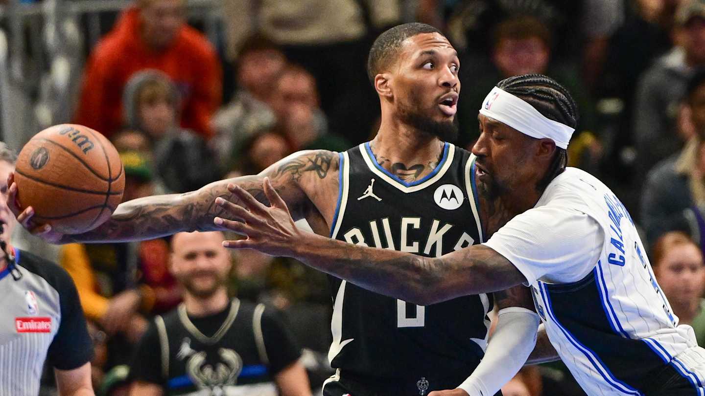 Bucks’ Stars Shine, Thunder Defense Suffocates