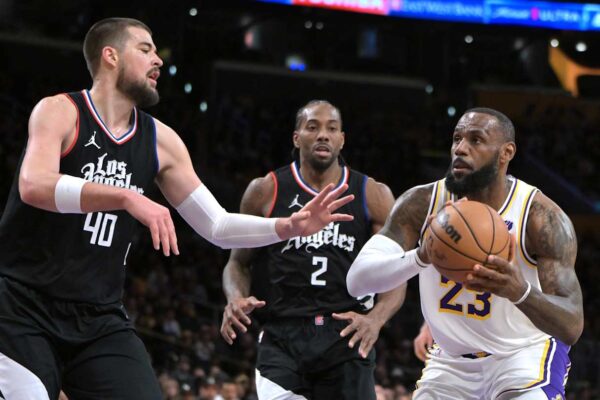 Lakers, Clippers Reportedly in Market to Trade for New Center