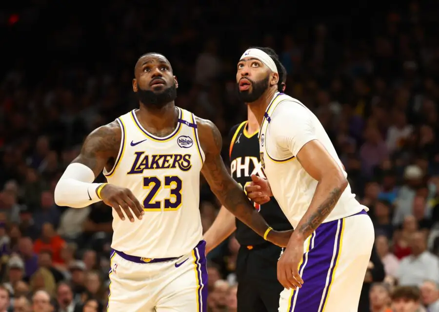 Lakers Notes: LeBron, Reaves, Davis, Flaws