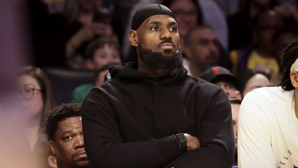 LeBron James misses second game amid injury concerns, rumor mill