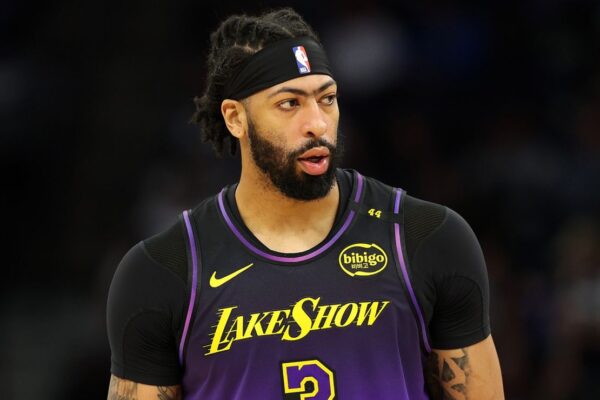 NBA News: Anthony Davis reveals wife's brutally honest message after Lakers' narrow win