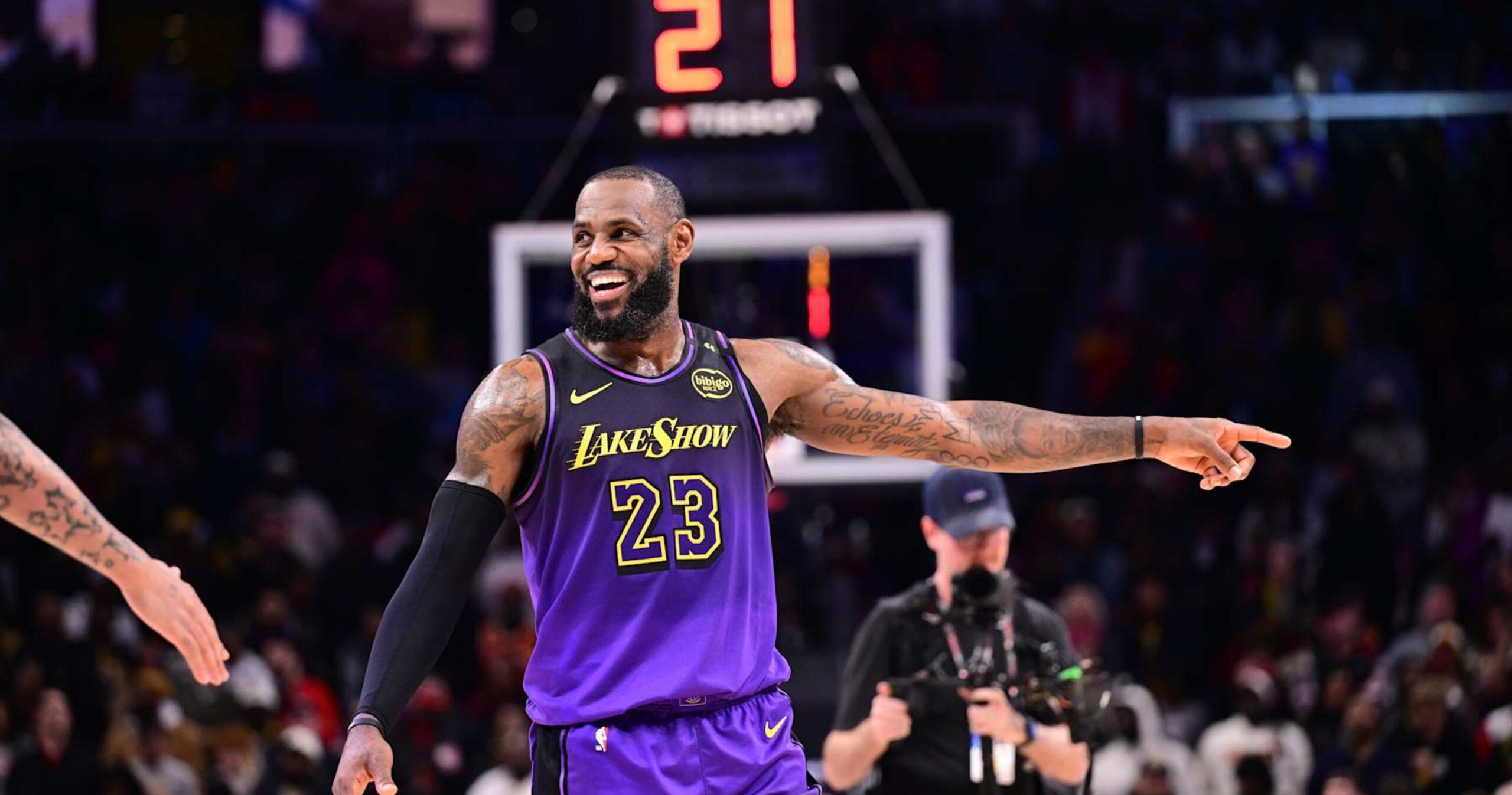 NBA News: Lakers' LeBron James Reportedly Unlikely to Face T-Wolves amid Foot Injury | News, Scores, Highlights, Stats, and Rumors