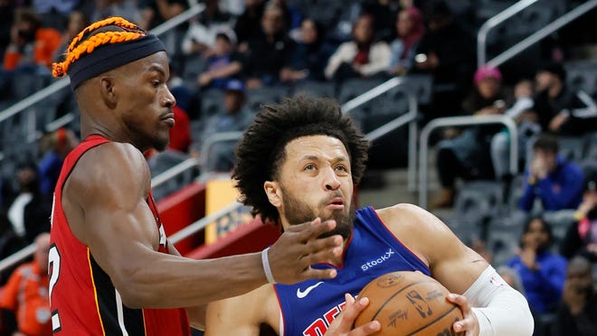 Pistons surrender 19-point lead, but recover in OT to edge Heat